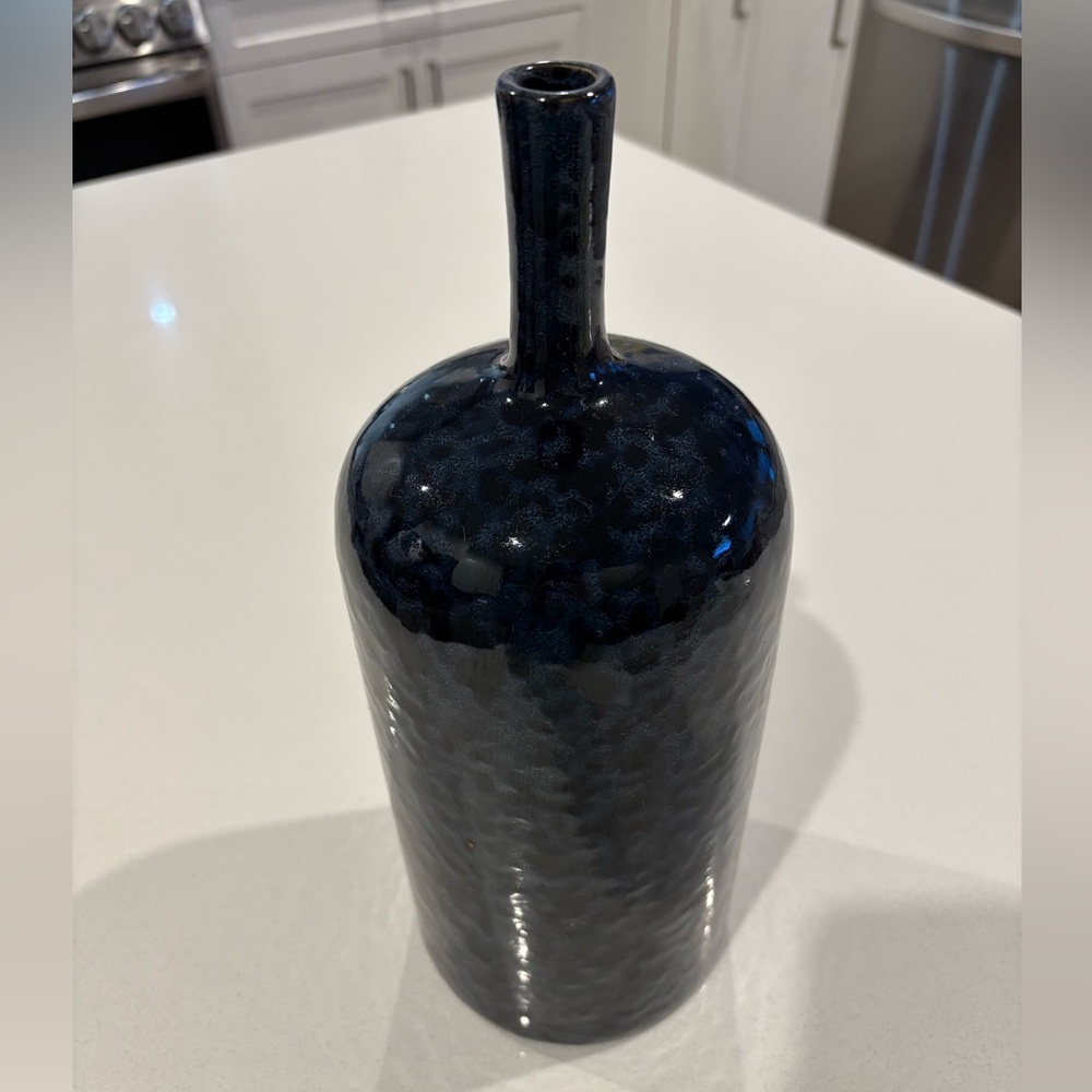 Vase - Picture 3 of 3